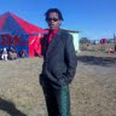 sivuyile mdlungu